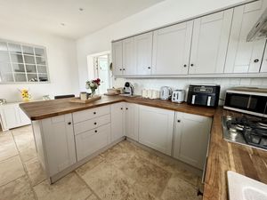 Open Plan Dining Kitchen- click for photo gallery